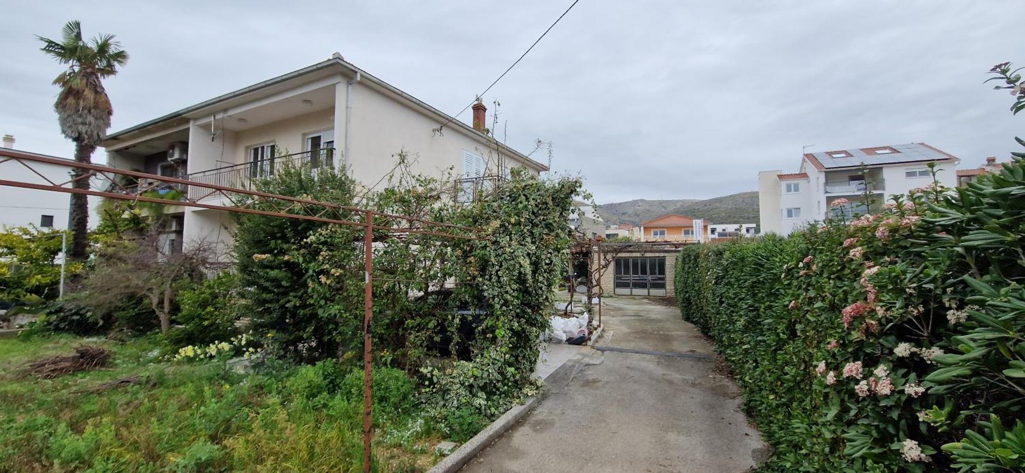 Appartamento Croatia Trogir, 4 Rooms, Pool 4km
