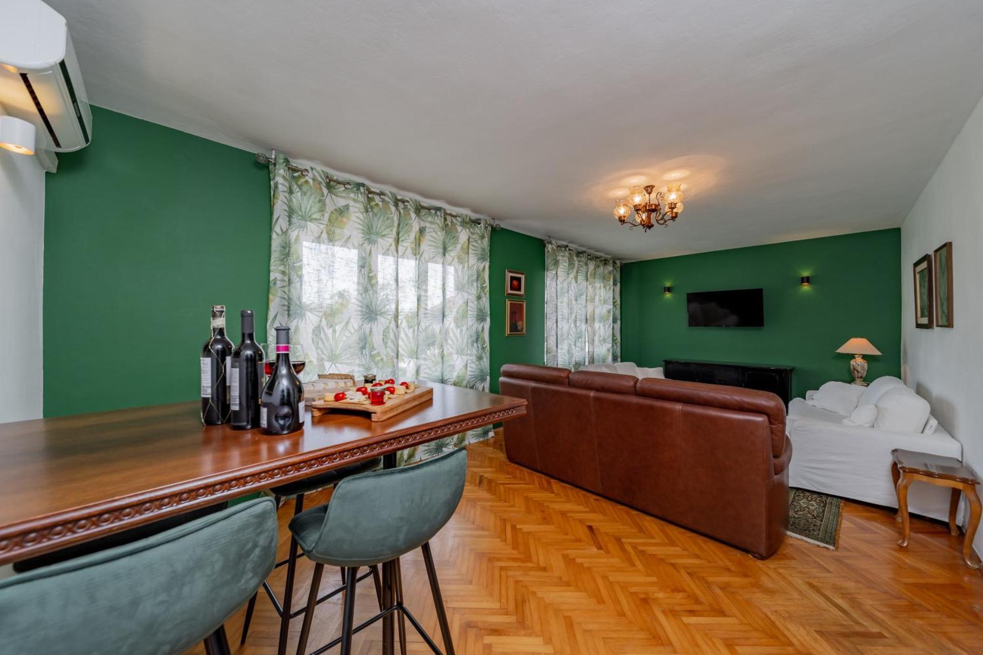 Croatia Trogir, 4 Rooms, Pool 4km * Trogir
